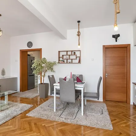 Apartment Dolce Casa *
